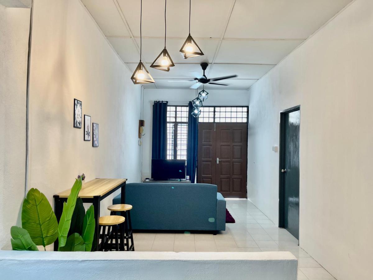 Entire Cozy Home 16 • 3 Bedroom @ Alma ブキッ・ムルタジャム エクステリア 写真
