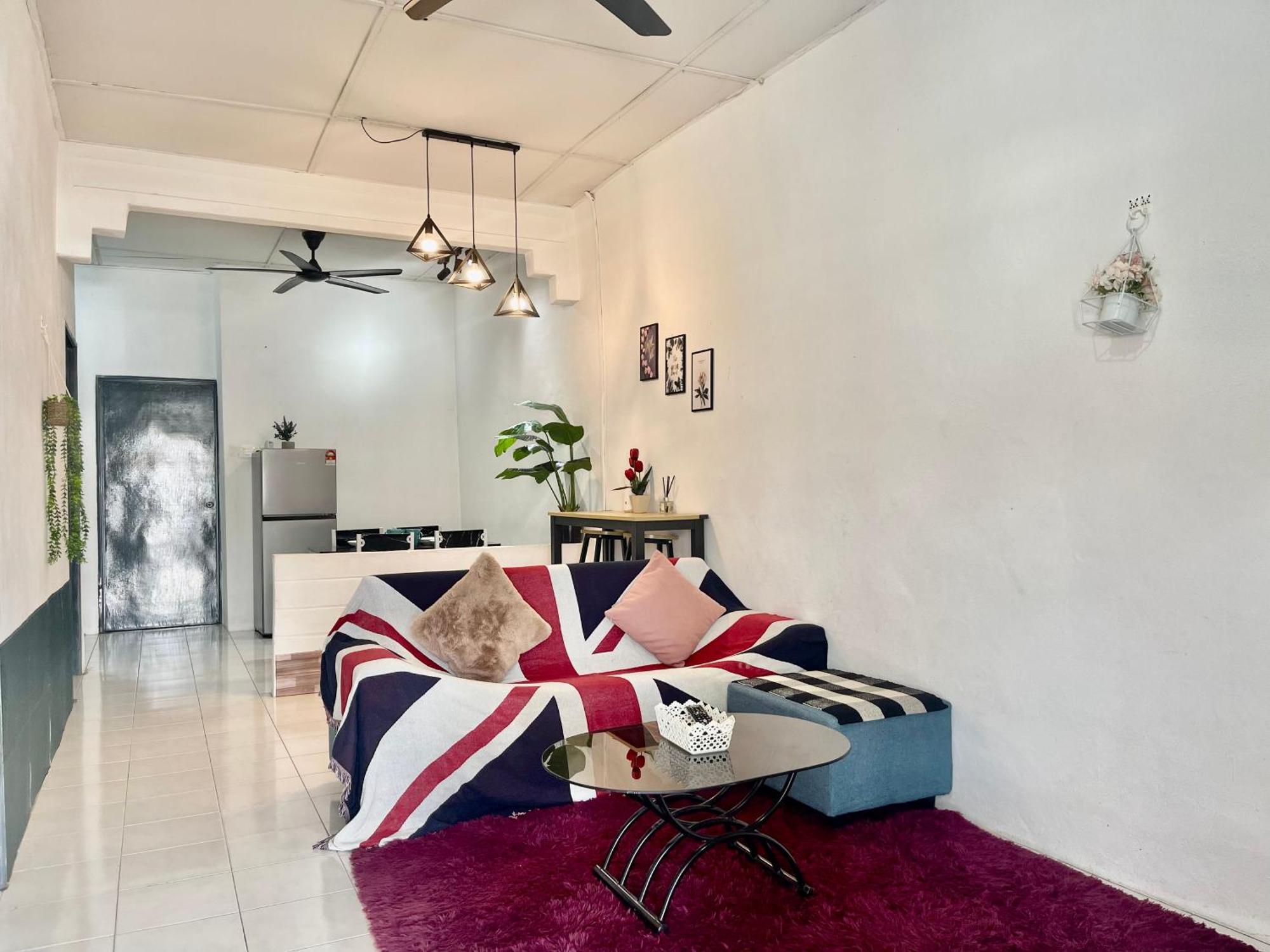 Entire Cozy Home 16 • 3 Bedroom @ Alma ブキッ・ムルタジャム エクステリア 写真